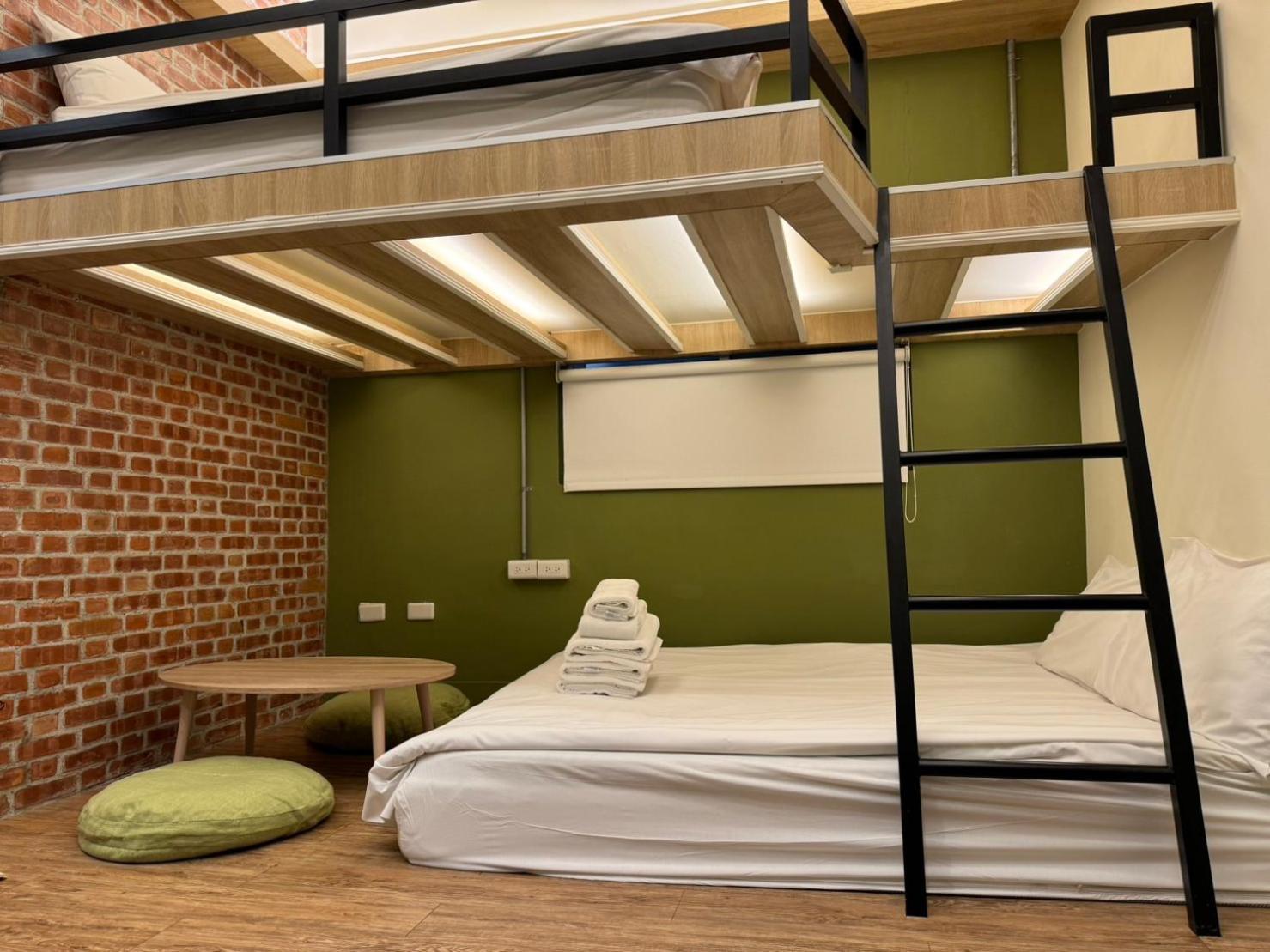 Bird Series B&B&Hostel複合式民宿#本國旅客須先匯款 Tainan Eksteriør bilde