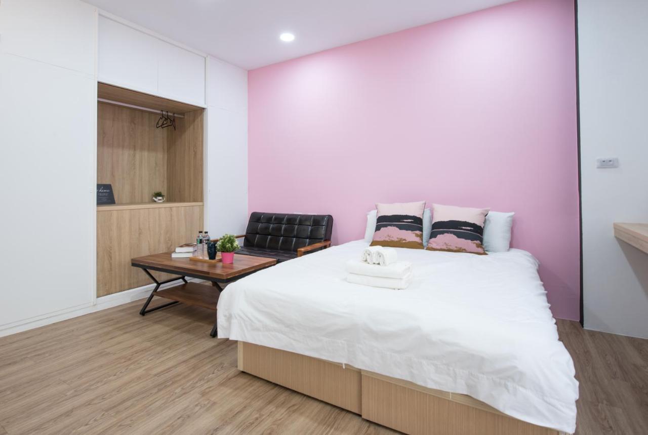 Bird Series B&B&Hostel複合式民宿#本國旅客須先匯款 Tainan Eksteriør bilde