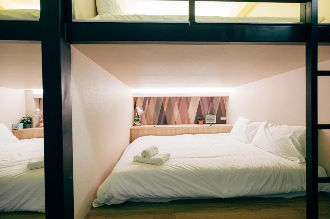 Bird Series B&B&Hostel複合式民宿#本國旅客須先匯款 Tainan Eksteriør bilde
