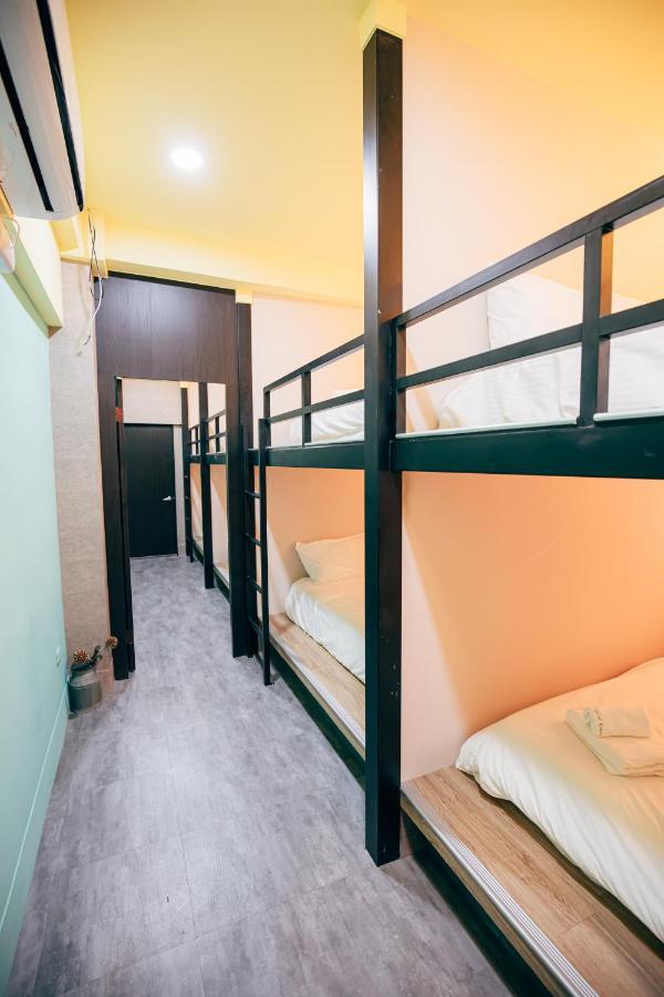 Bird Series B&B&Hostel複合式民宿#本國旅客須先匯款 Tainan Eksteriør bilde